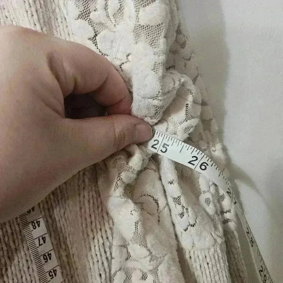 Jun and ivy sweater! - Picture 4 of 5